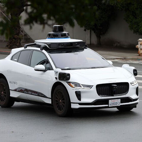 Watch: Driverless car stopped in San Francisco puzzles cops