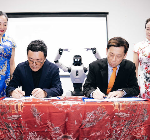 Faraday Future Completes Delivery of EAI Robots in Texas, Expanding “Robot & Vehicle + Education” and “Robot & Vehicle + Performance” Scenarios